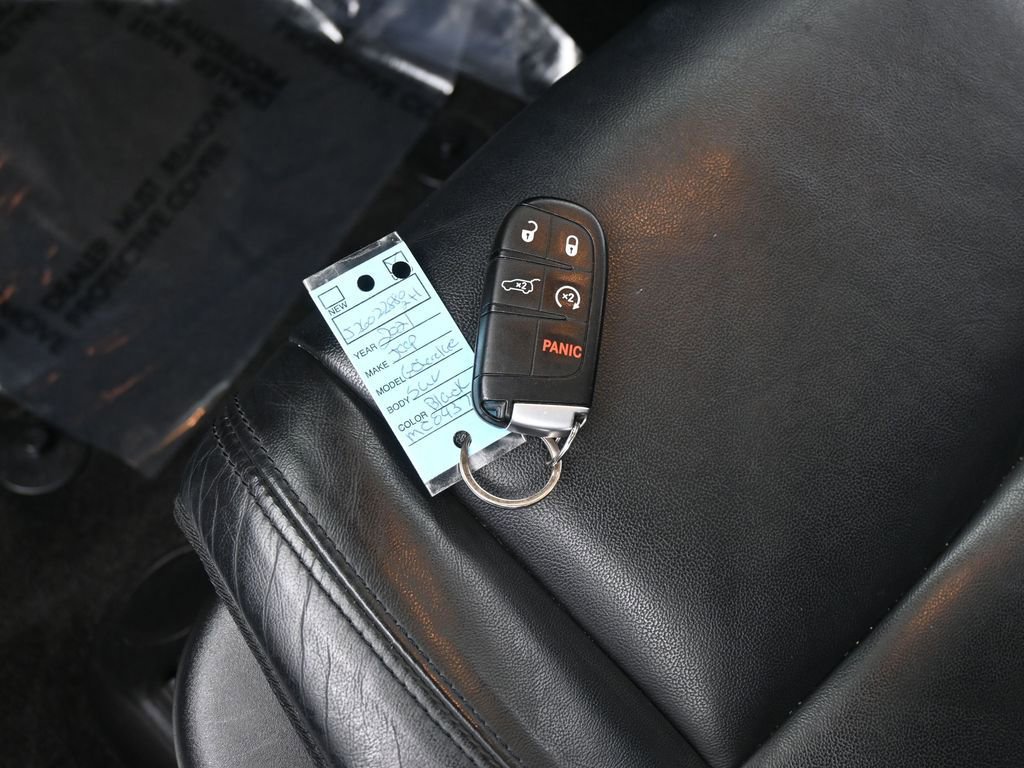 Used 2021 Jeep Grand Cherokee Limited image 19