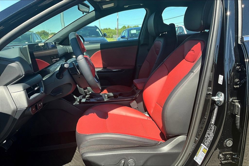 New 2025 Kia K4 GT-Line w/ GT-Line Premium Package FWD image 17