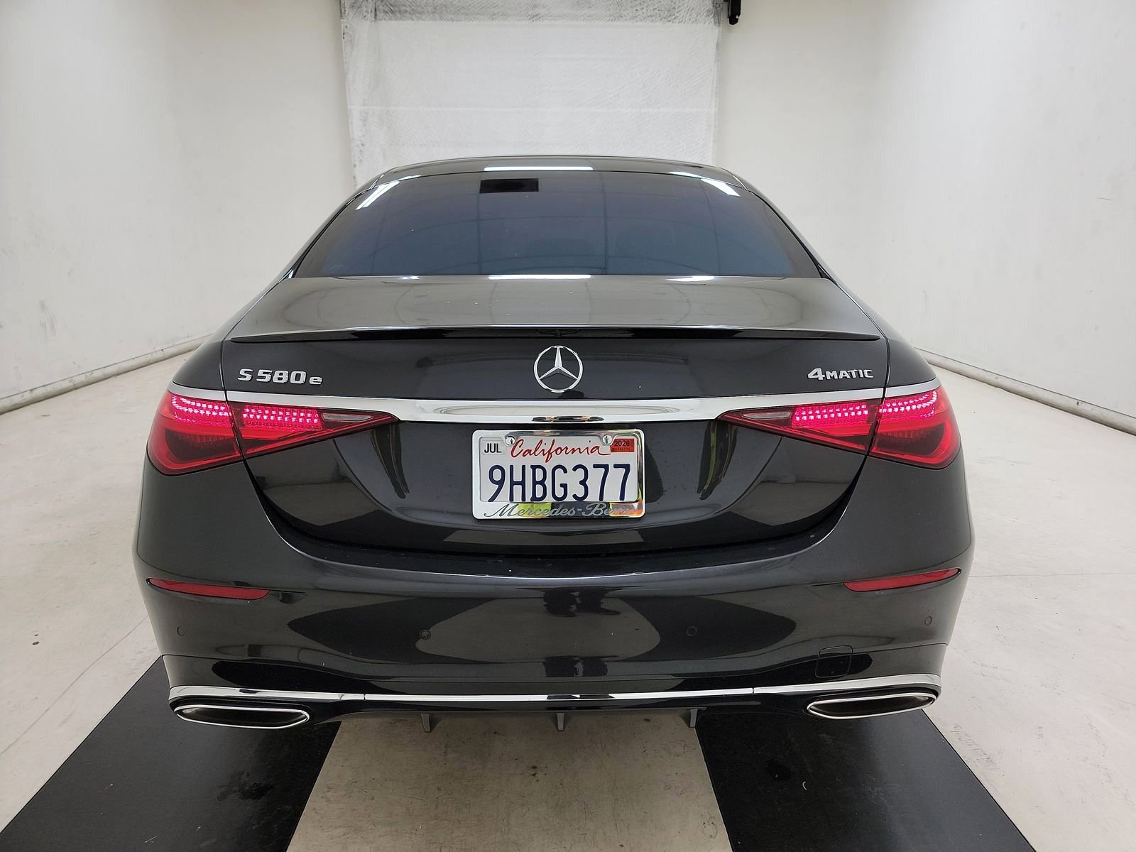 Used 2023 Mercedes-Benz S 580e 4MATIC Sedan w/ AMG Line image 5