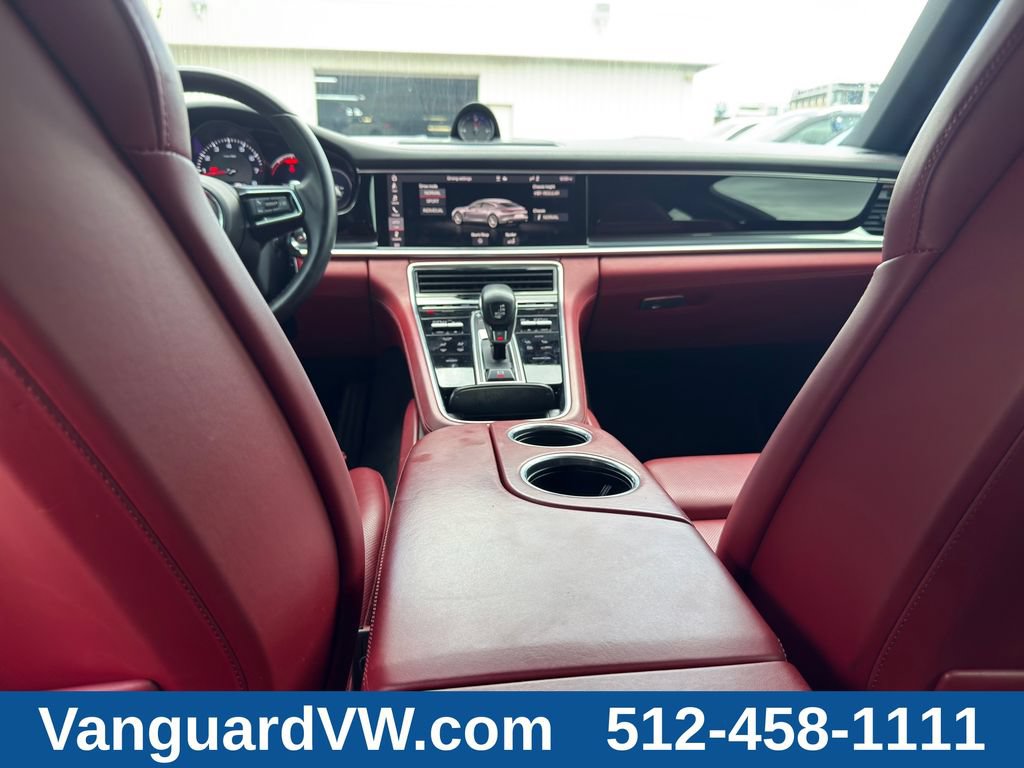 Used 2021 Porsche Panamera RWD image 27