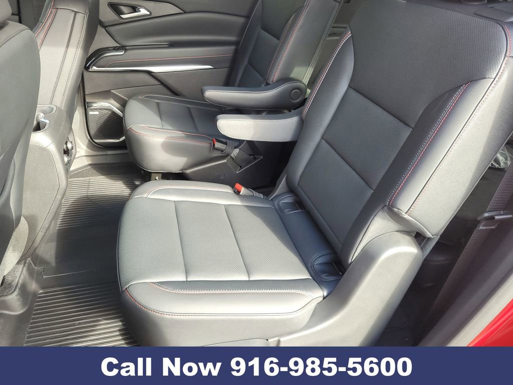 New 2025 Chevrolet Traverse Z71 w/ Enhanced Driving Package image 30