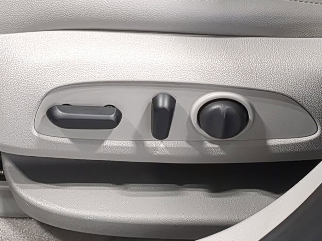 Used 2019 GMC Acadia SLT image 21