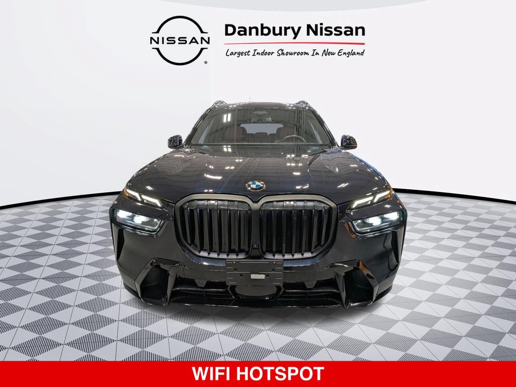 Used 2024 BMW X7 xDrive40i w/ M Sport Package AWD/4WD image 9