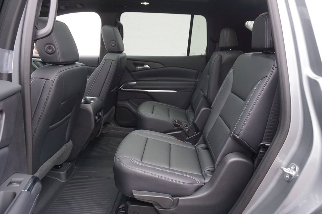 New 2026 Chevrolet Traverse LT image 9