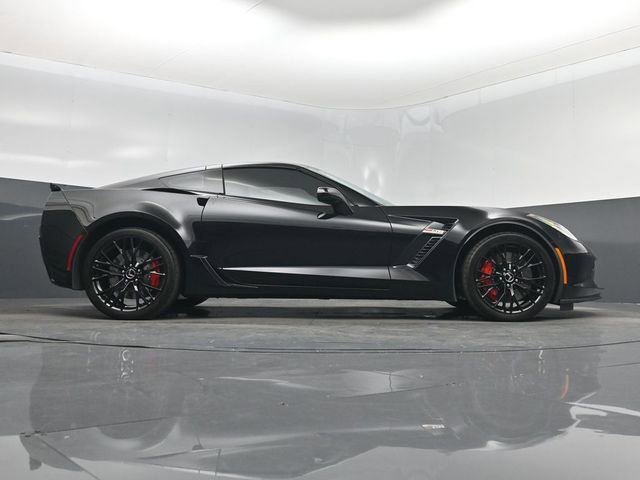 Used 2015 Chevrolet Corvette Z06 w/ 3LZ Preferred Equipment Group RWD image 16