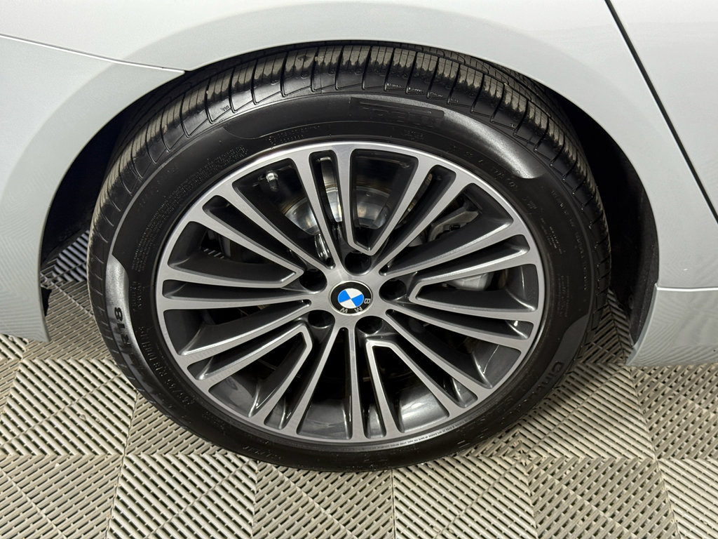 Used 2020 BMW 530i w/ Convenience Package image 7