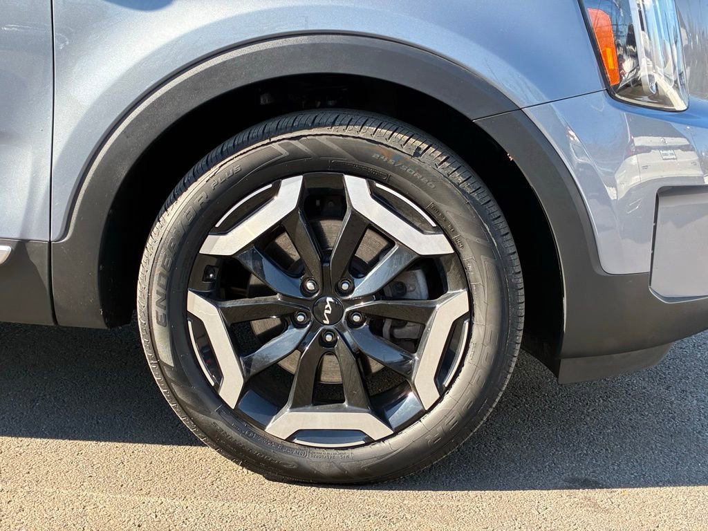 Used 2023 Kia Telluride S image 51