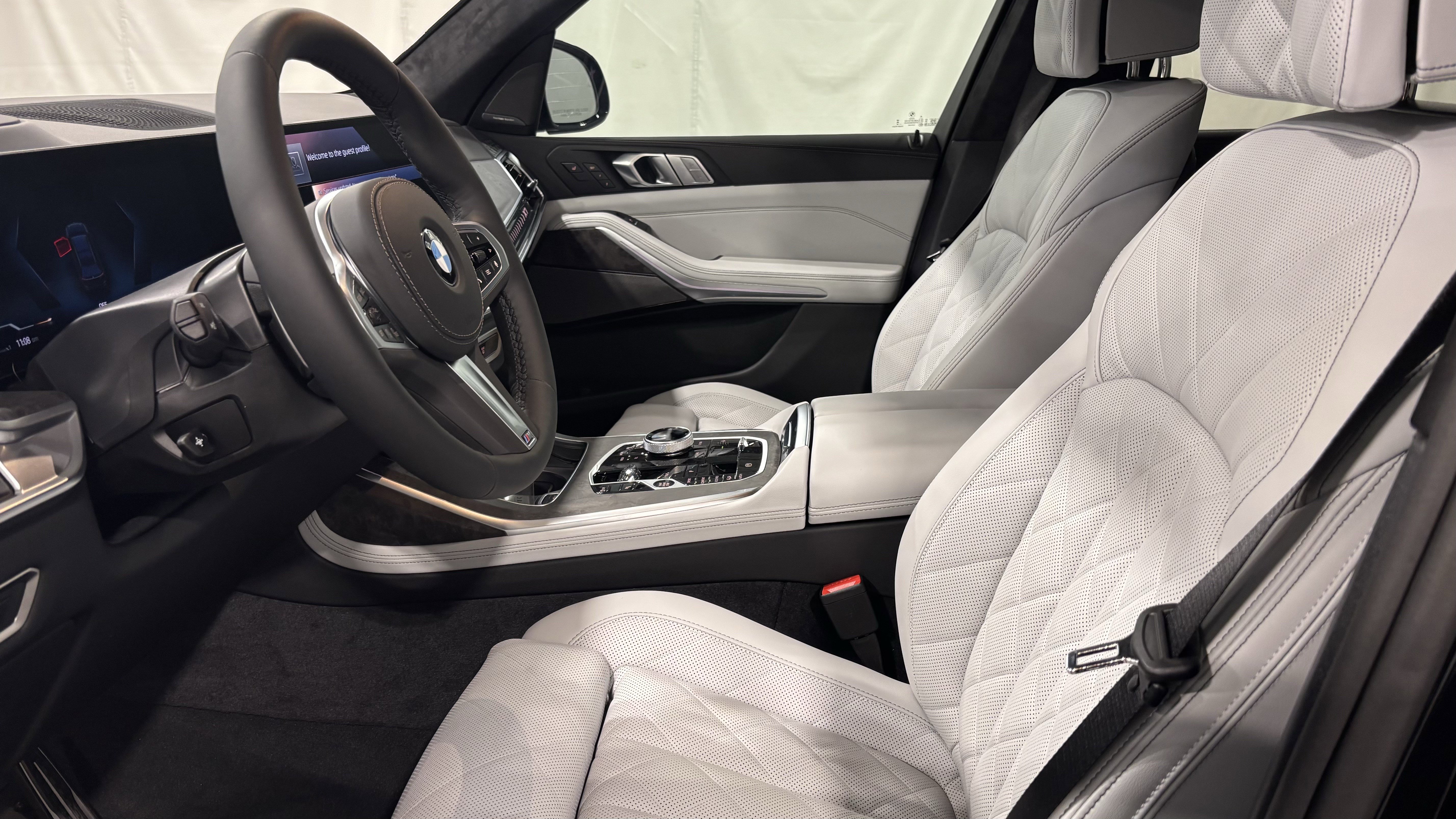 New 2026 BMW X7 xDrive40i w/ Executive Package AWD/4WD image 13