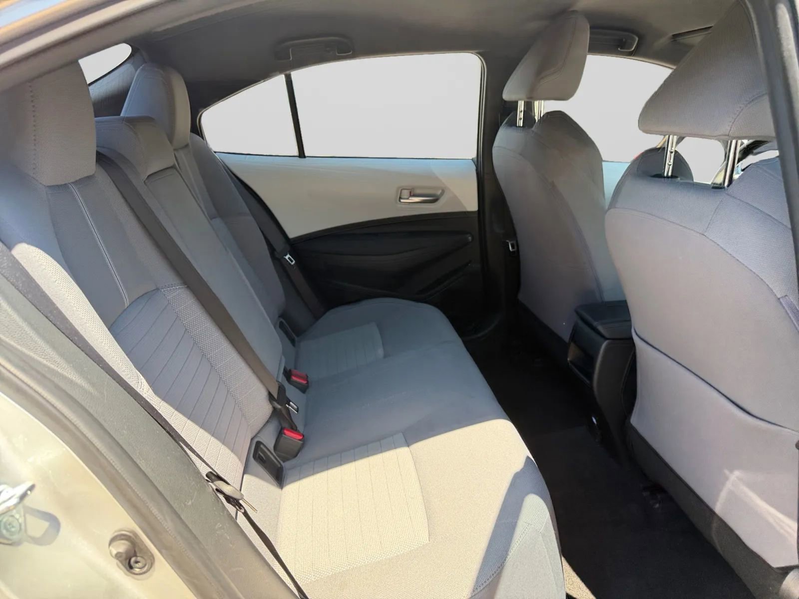 Used 2020 Toyota Corolla SE FWD image 32