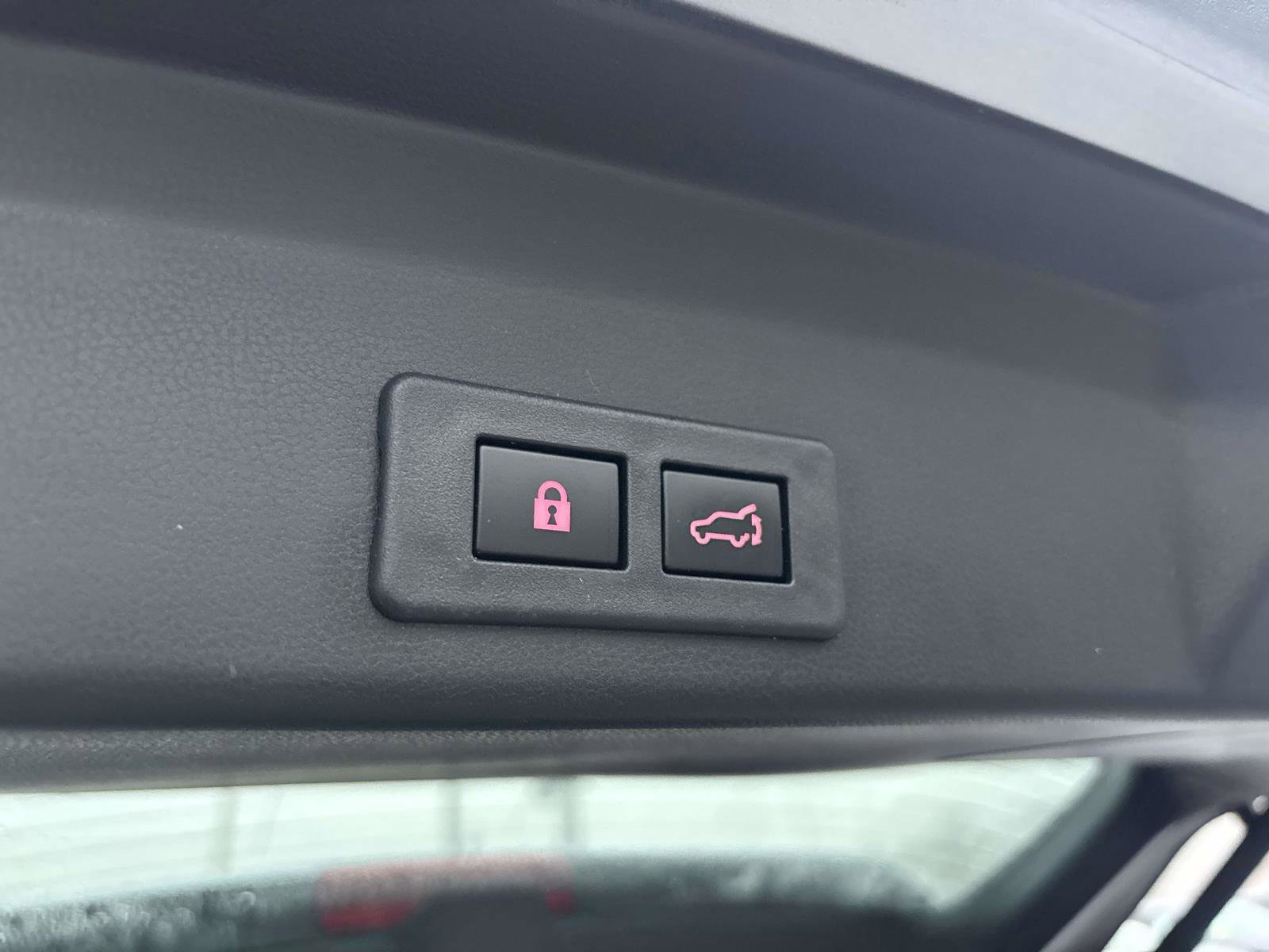 Used 2023 Subaru Ascent Touring image 15