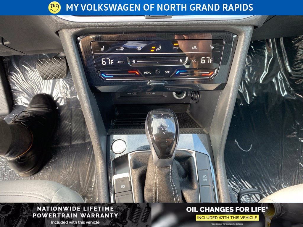 New 2026 Volkswagen Taos SE AWD/4WD image 12