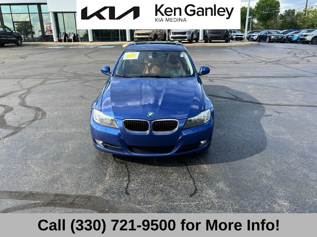 Used 2009 BMW 328i xDrive Sedan AWD/4WD image 4