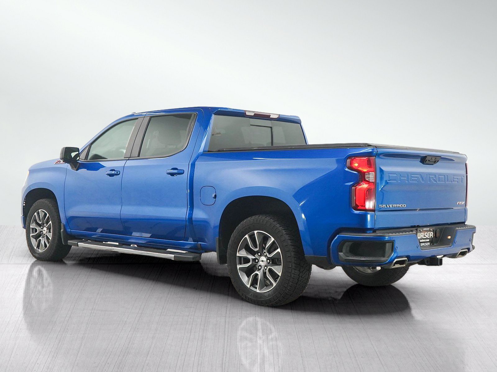Used 2023 Chevrolet Silverado 1500 RST AWD/4WD image 3