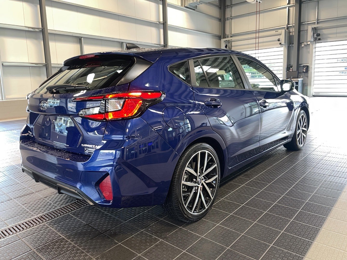 Used 2025 Subaru Impreza 2.0i Sport AWD/4WD image 18