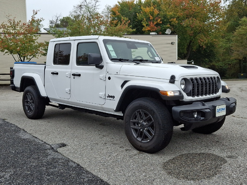 New 2026 Jeep Gladiator Sport