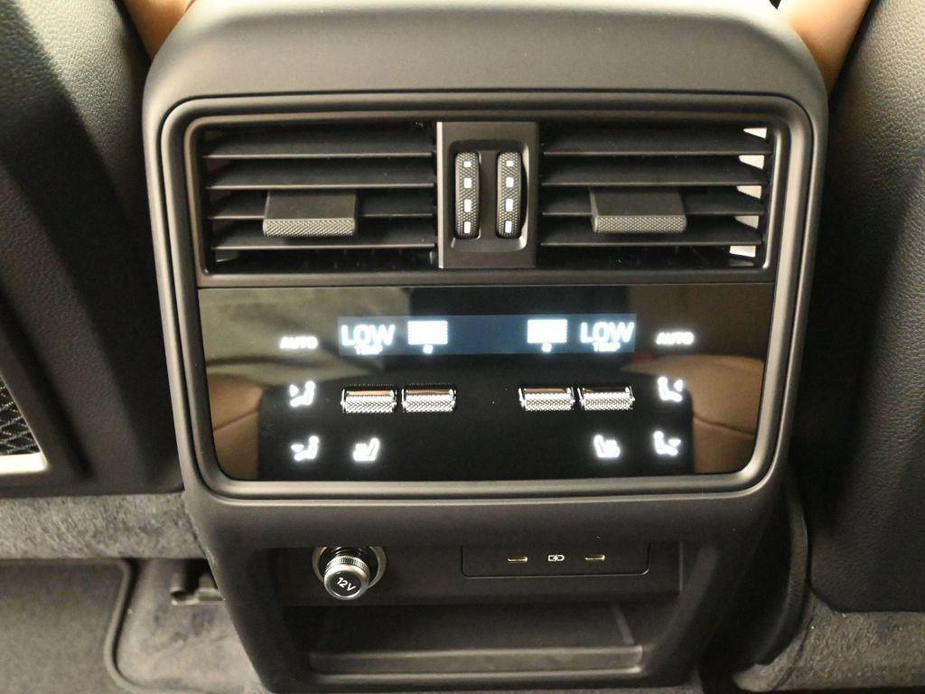 New 2025 Porsche Cayenne E-Hybrid image 19