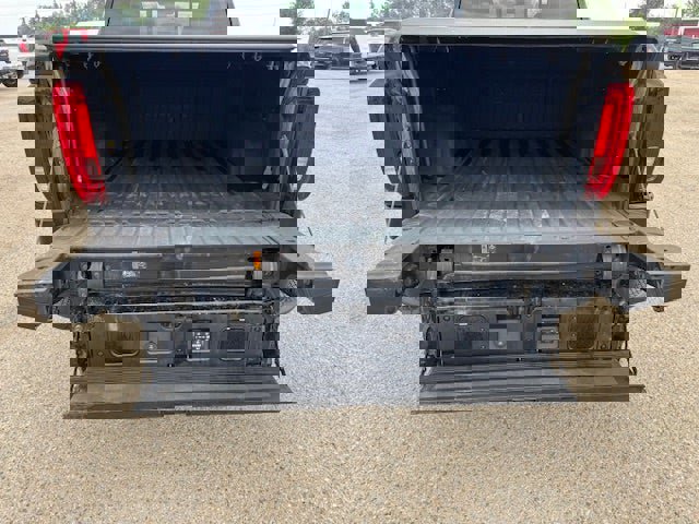 Used 2024 GMC Sierra 1500 AT4X image 32