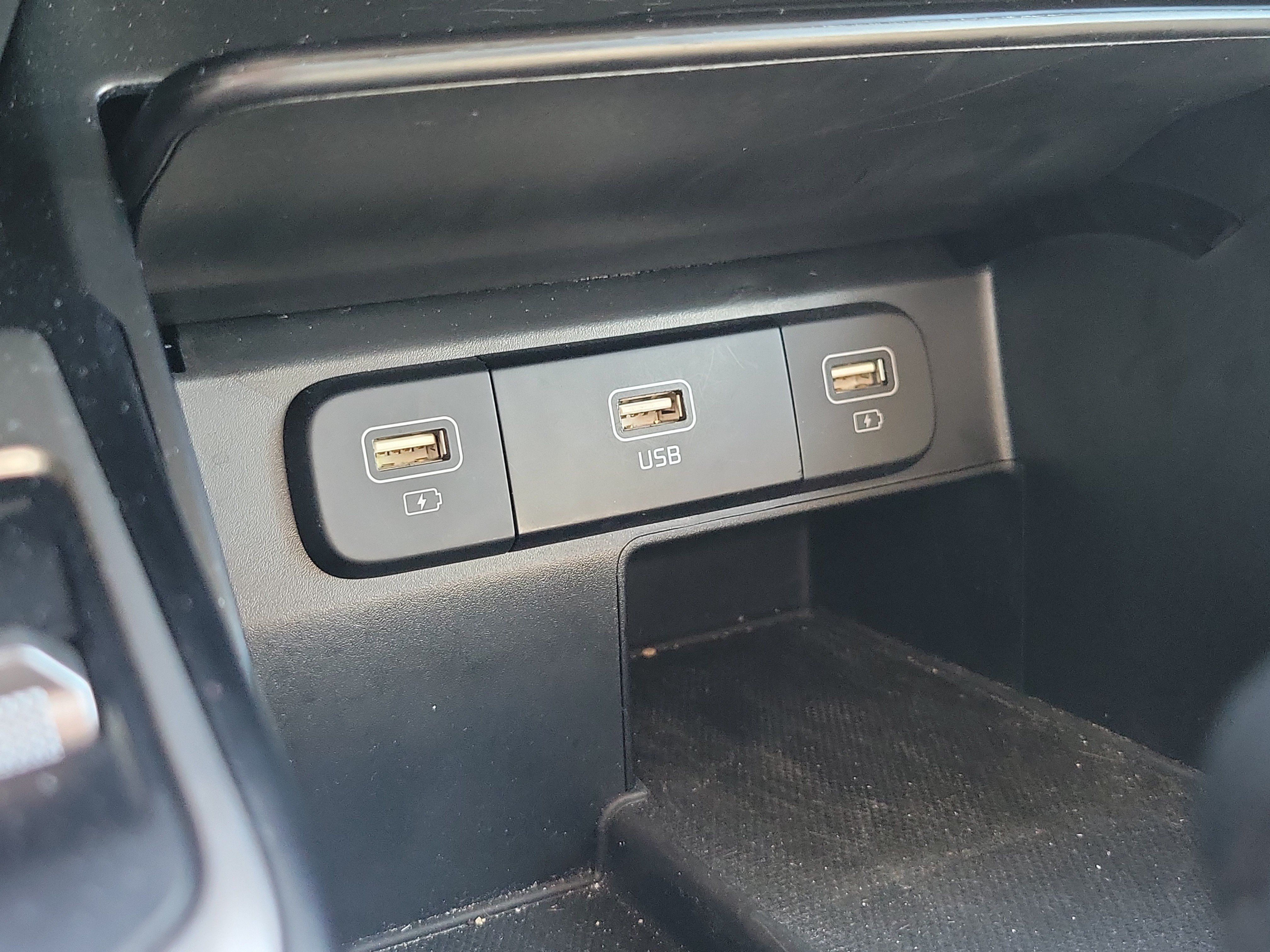 Certified 2022 Kia Sorento S AWD/4WD image 34
