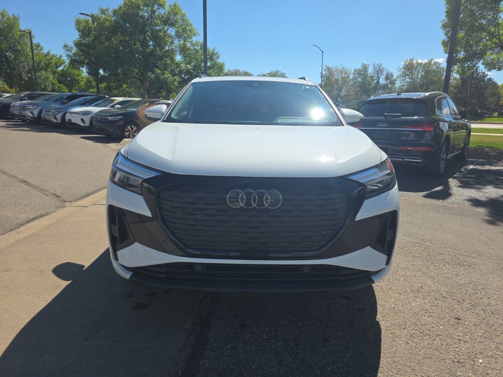 Used 2024 Audi Q4 e-tron Premium Plus w/ Premium Plus AWD/4WD image 8