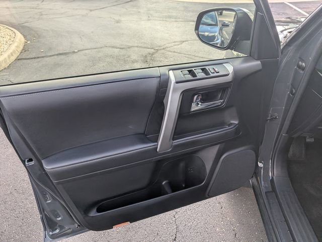 Used 2024 Toyota 4Runner SR5 Premium w/ Moonroof Package AWD/4WD image 15
