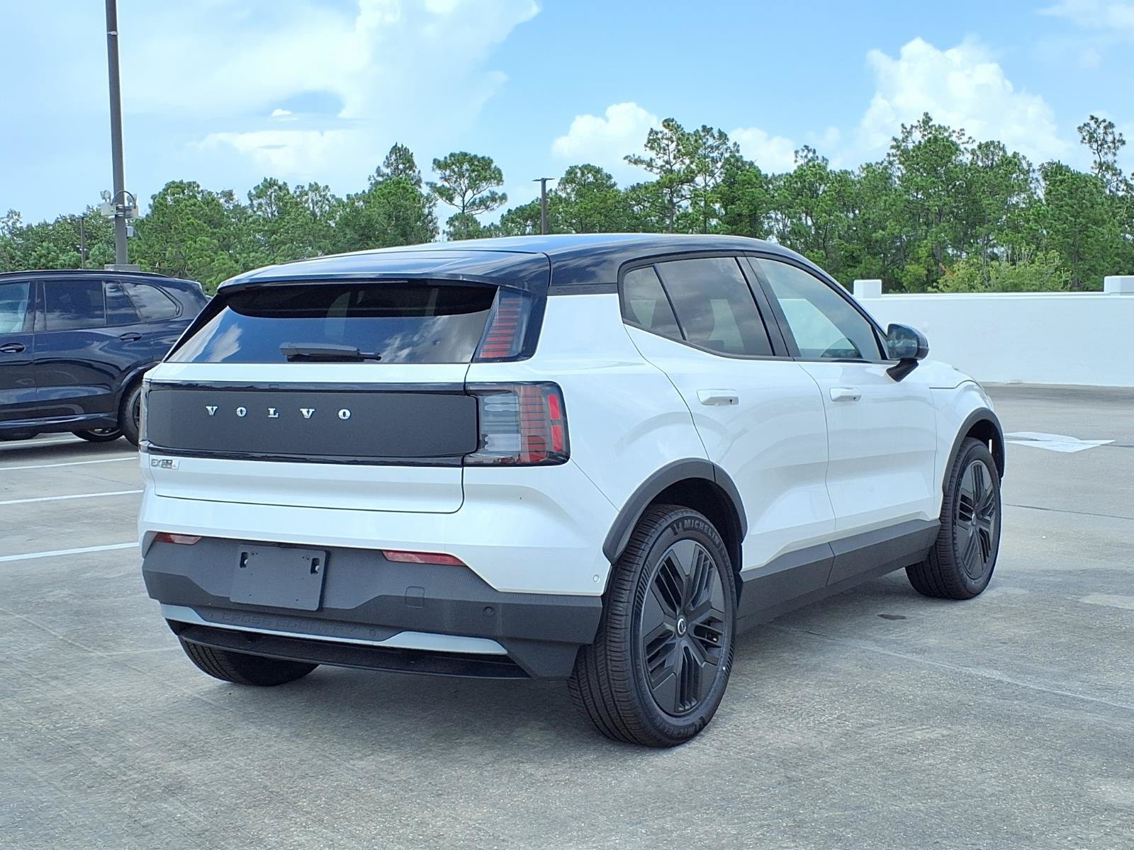 New 2026 Volvo EX30 Cross Country Ultra AWD/4WD image 7
