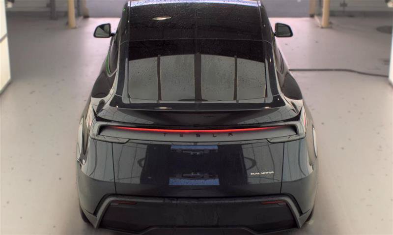 Used 2026 Tesla Model Y AWD image 4