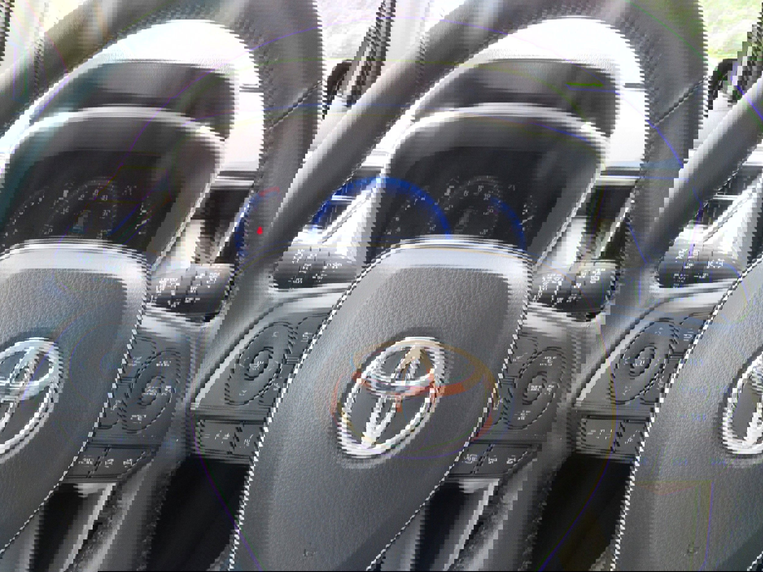 Used 2022 Toyota Corolla Cross XLE image 22