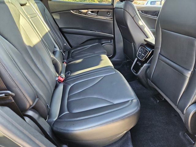 Used 2023 Lincoln Nautilus Reserve w/ Luxury Package image 18