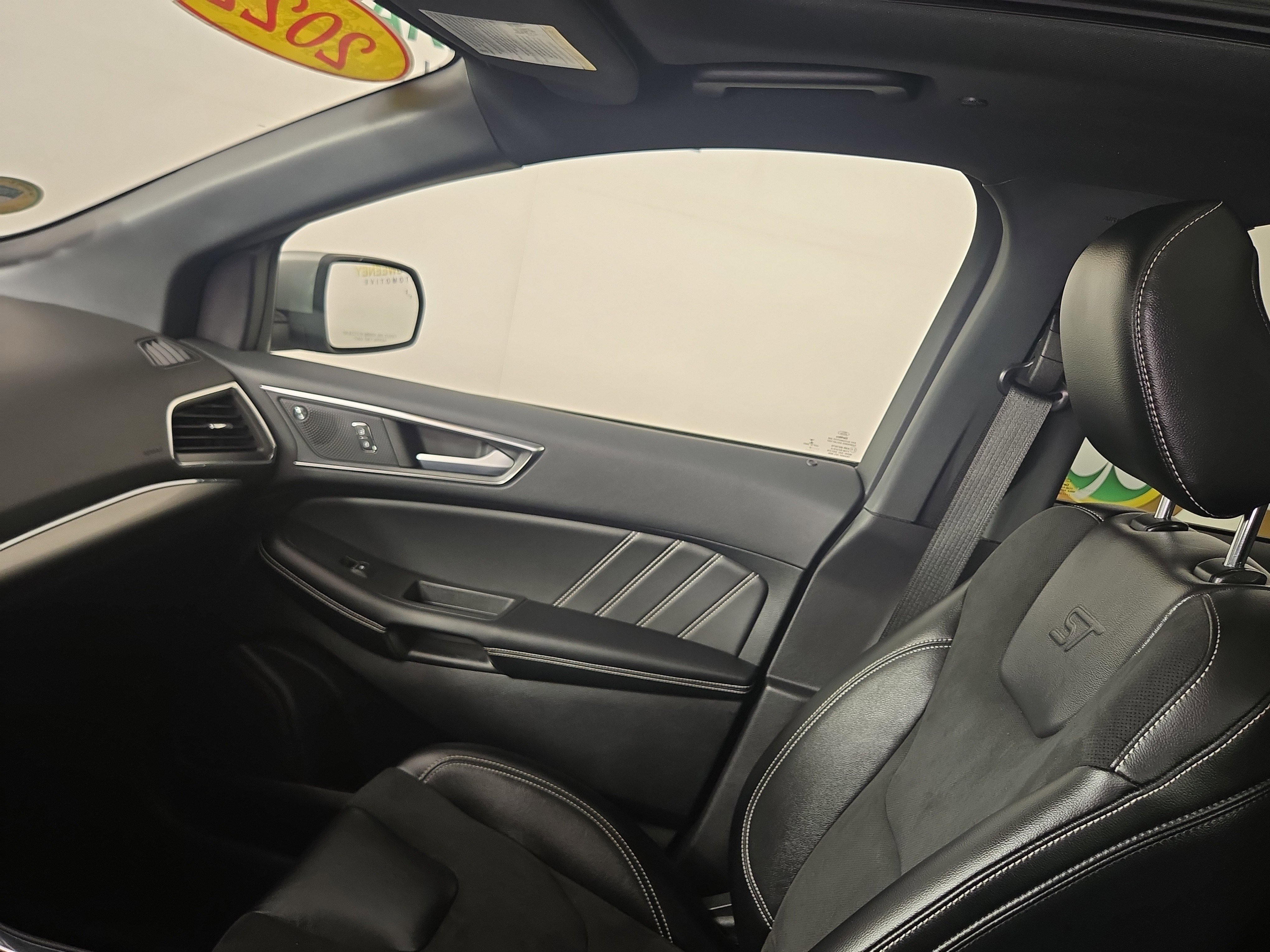 Used 2022 Ford Edge ST w/ Equipment Group 401A image 26