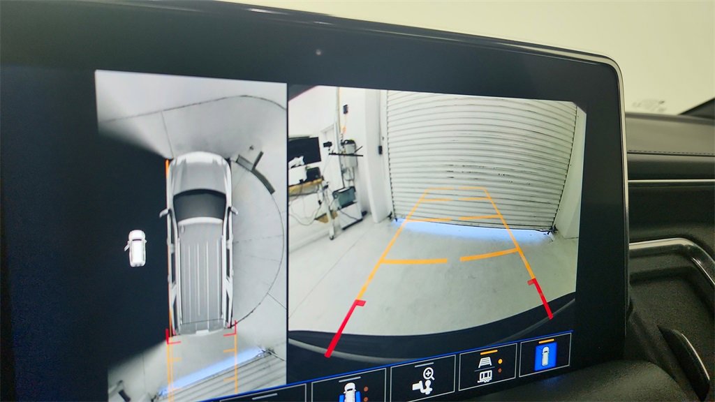 Certified 2023 Chevrolet Tahoe Z71 w/ Luxury Package image 22