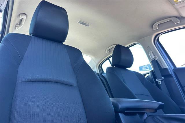 Used 2015 MAZDA MAZDA3 i Sport FWD image 16
