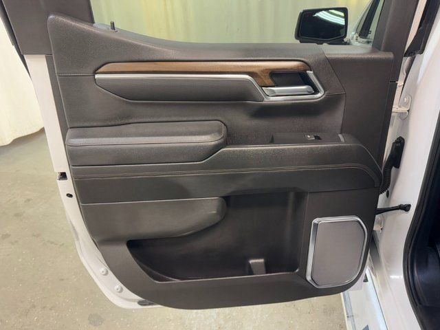 Used 2025 Chevrolet Silverado 1500 High Country w/ High Country Premium Package image 33