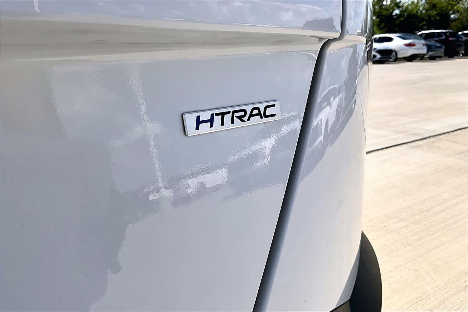 Certified 2025 Hyundai Kona SEL AWD/4WD image 10
