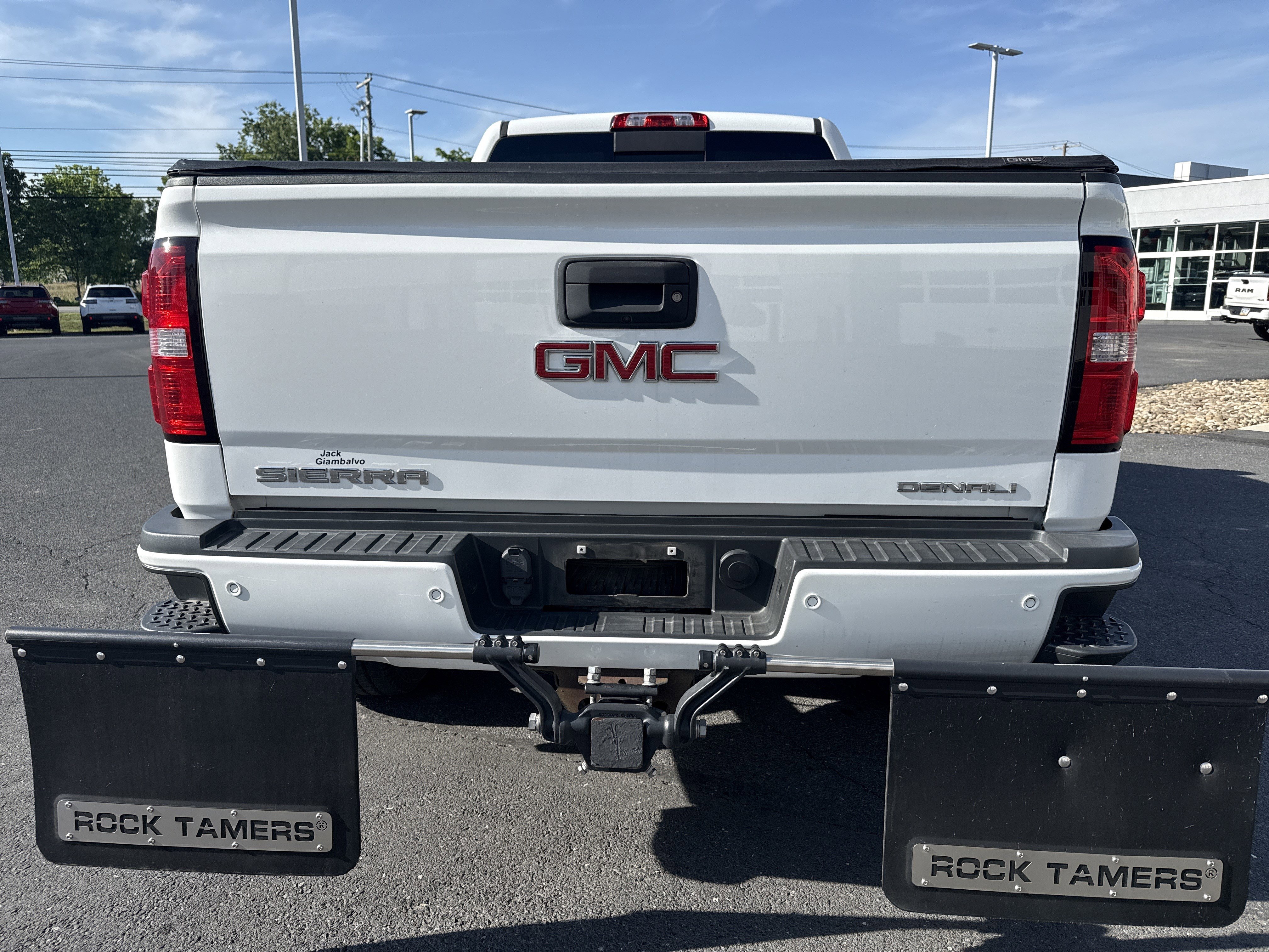 Used 2016 GMC Sierra 2500 Denali w/ Duramax Plus Package AWD/4WD image 4