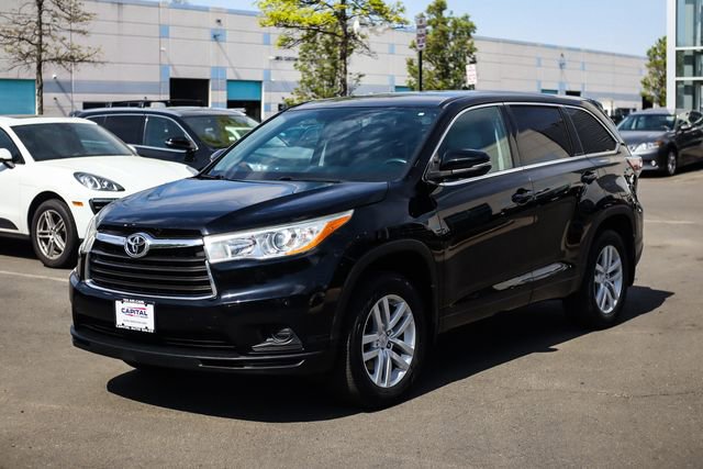 Used 2014 Toyota Highlander LE AWD/4WD image 7