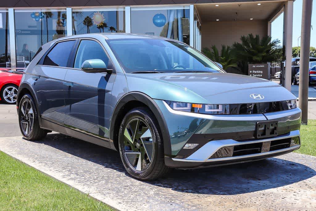 New 2026 Hyundai Ioniq 5 SE RWD image 3