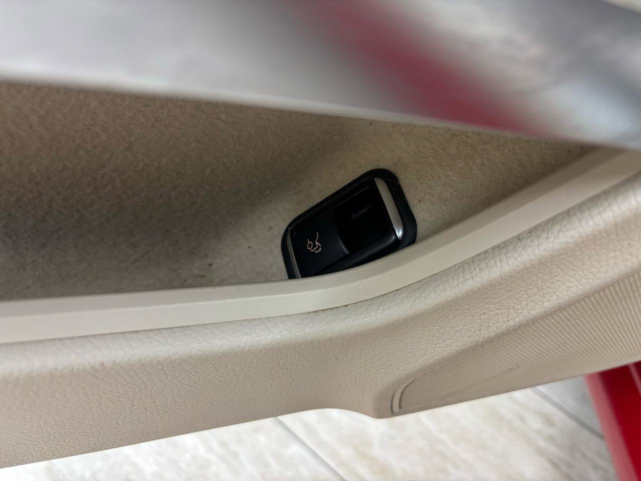 Used 2015 Mercedes-Benz E 550 Coupe w/ Premium 1 Package image 28