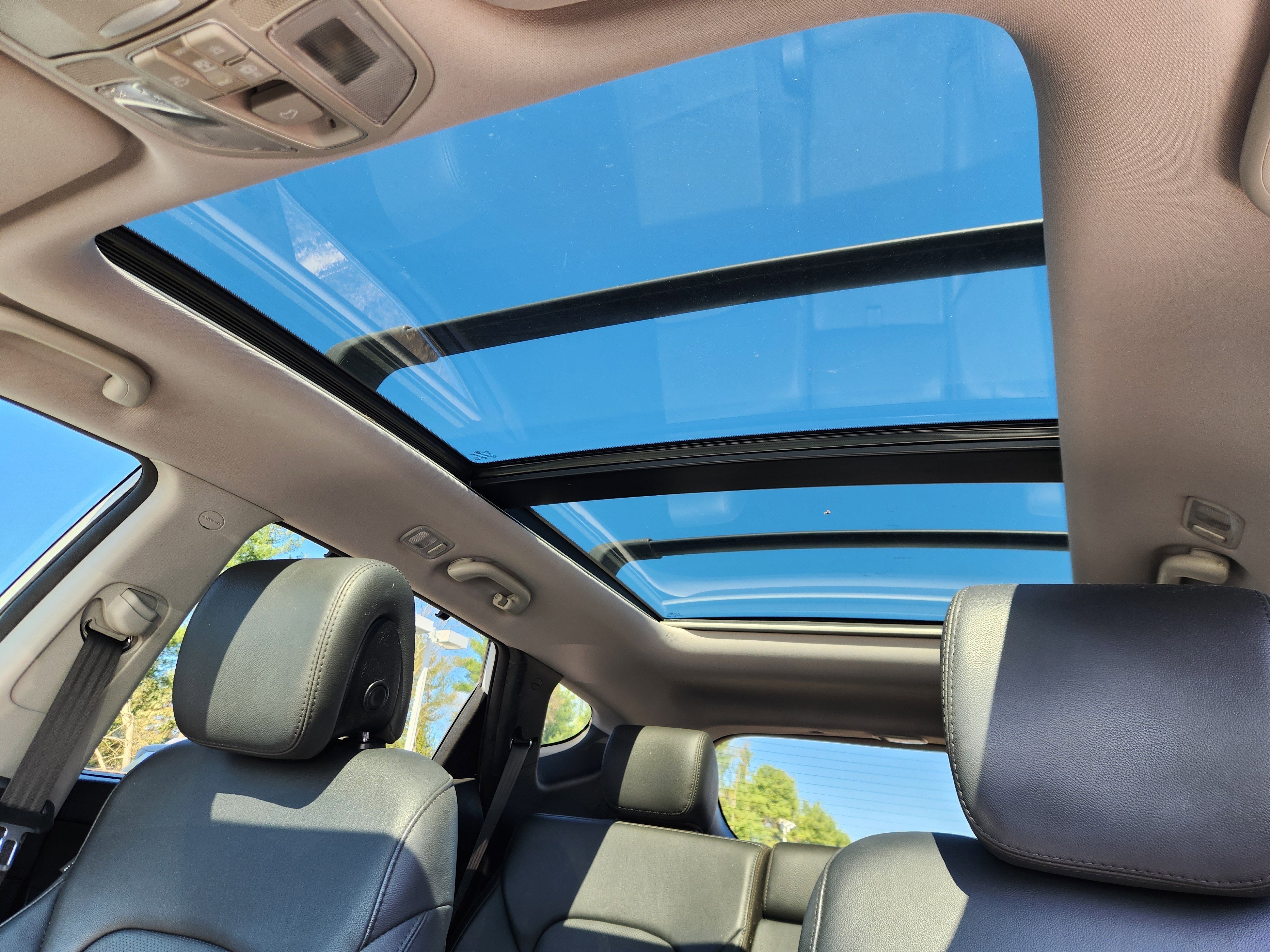 Used 2018 Hyundai Santa Fe Sport w/ Cargo Package image 16