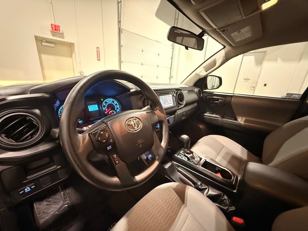 Used 2017 Toyota Tacoma SR w/ SR Convenience Package RWD image 15