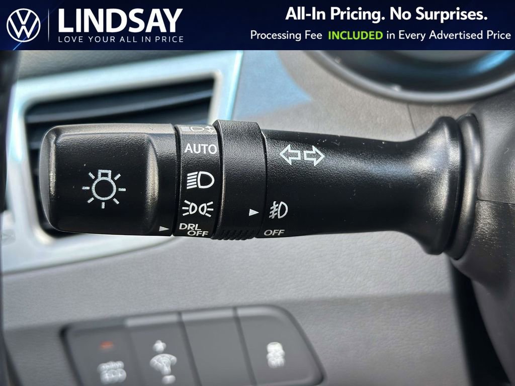 Used 2013 Hyundai Elantra Limited w/ Technology Pkg FWD image 22