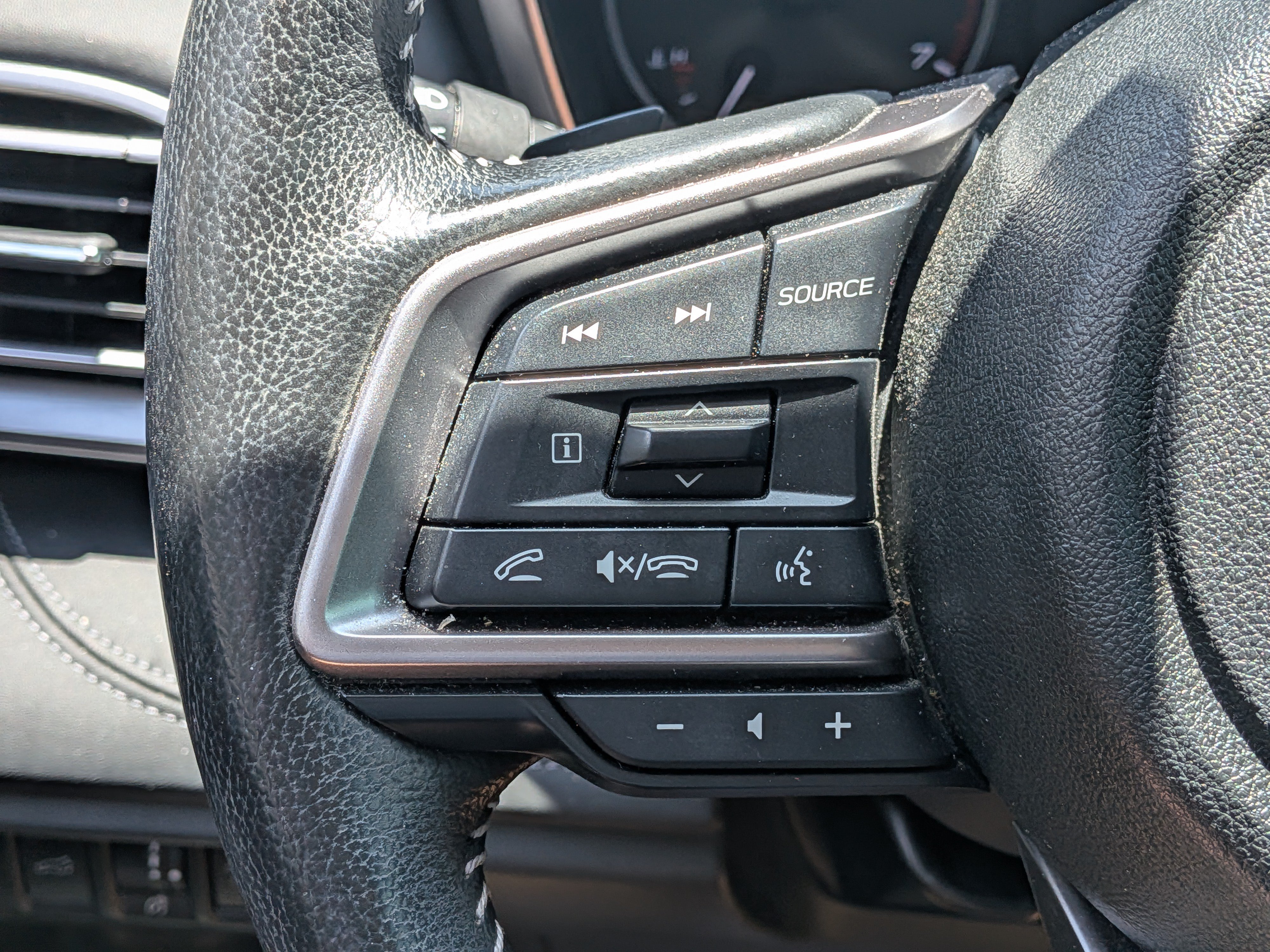 Used 2023 Subaru Outback Limited XT AWD/4WD image 24
