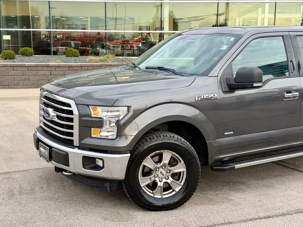 Used 2015 Ford F150 XLT w/ Equipment Group 302A Luxury image 2