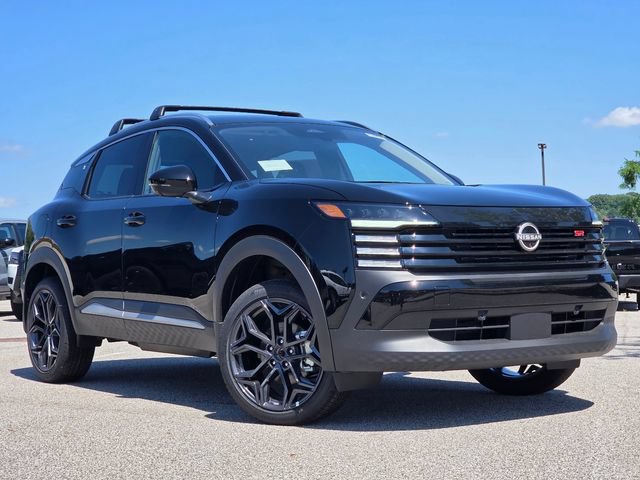 New 2026 Nissan Kicks SR w/ Cold Weather Package AWD/4WD image 2