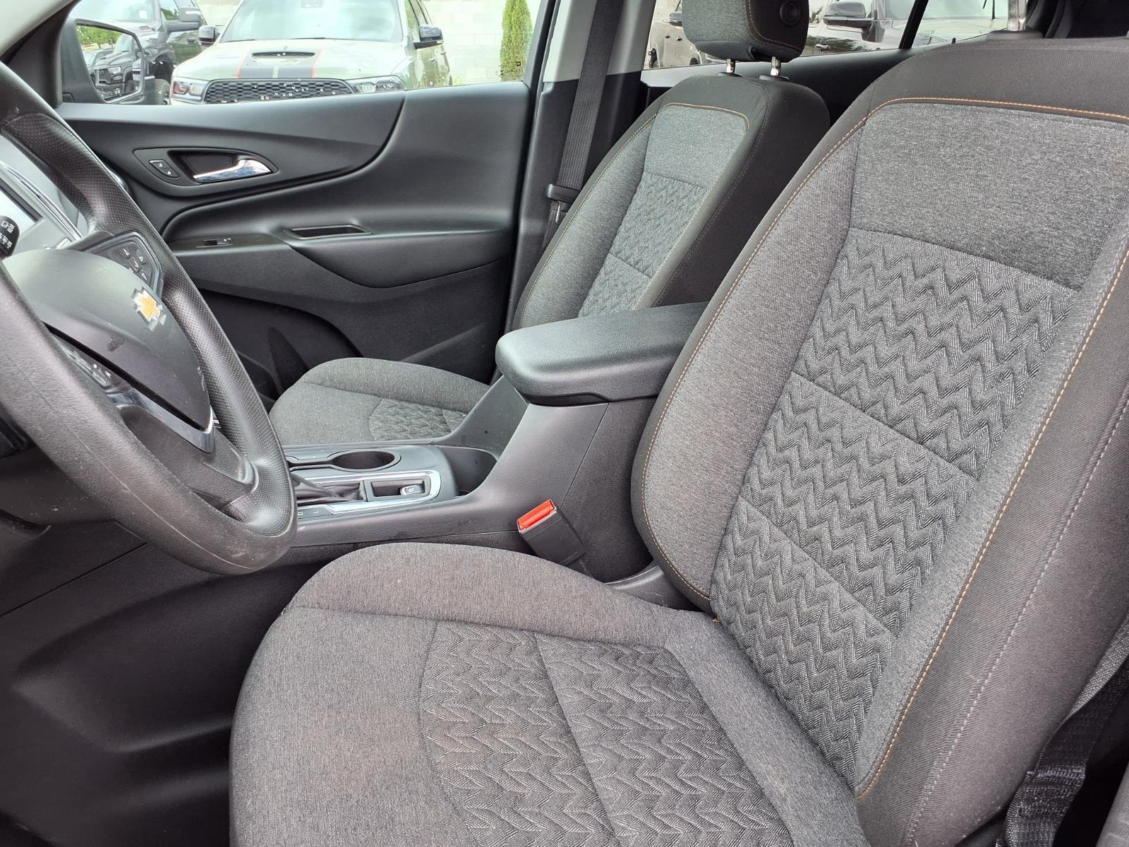 Used 2023 Chevrolet Equinox LT AWD/4WD image 3