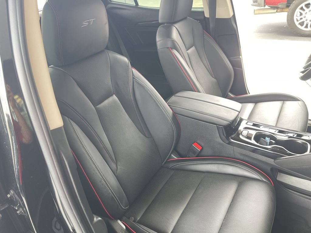Used 2023 Buick Envision Essence w/ Sport Touring Package AWD/4WD image 25