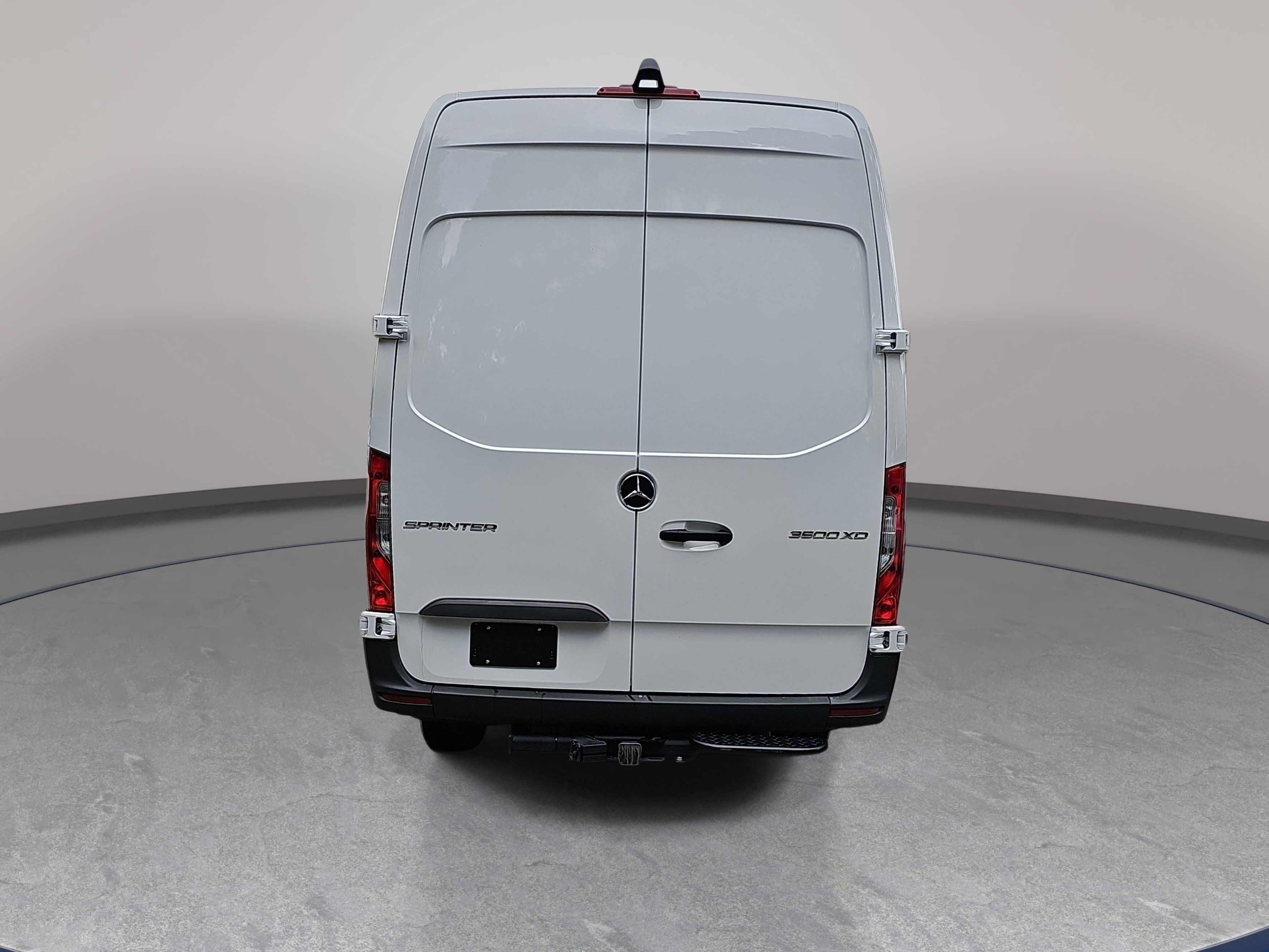 Used 2025 Mercedes-Benz Sprinter 3500 image 6