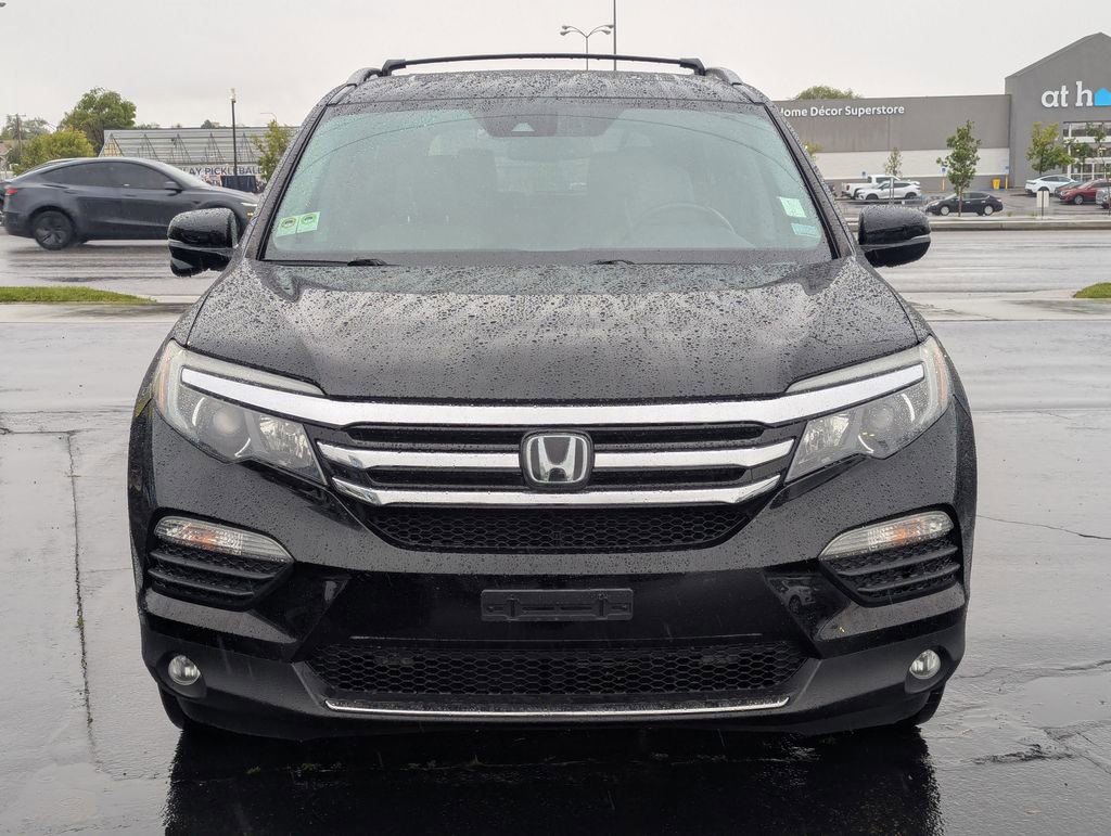 Used 2017 Honda Pilot Touring image 10