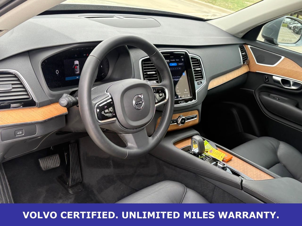 Certified 2024 Volvo XC90 B6 Plus w/ Protection Package Premier image 16
