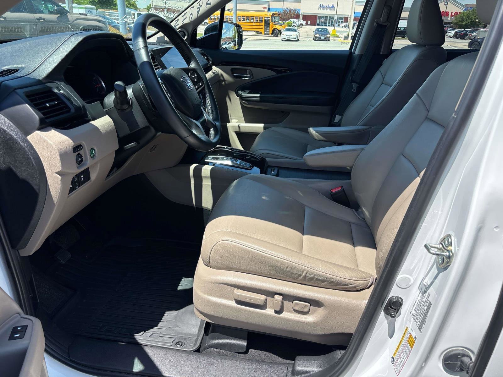 Used 2021 Honda Pilot Touring image 8