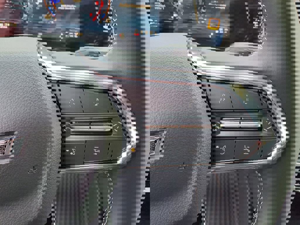 New 2026 Chevrolet Traverse LT w/ Midnight/Sport Edition image 13